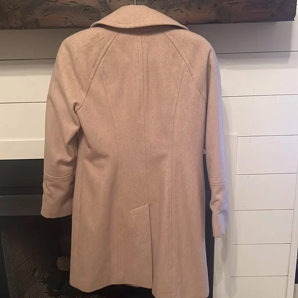 London Fog Beige/Oatmeal Winter Coat. Size XS. - Picture 7 of 9
